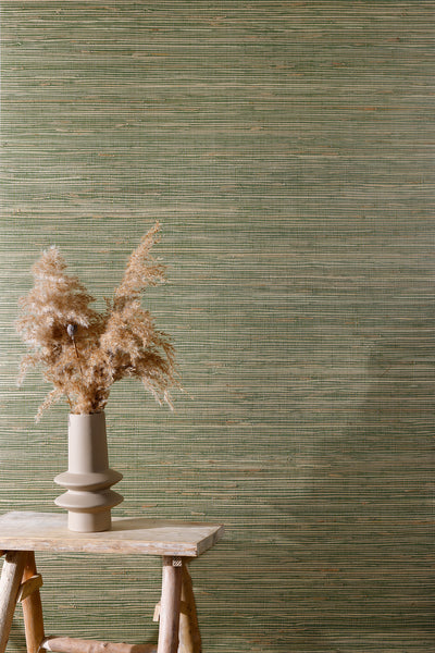 Get ready to take a walk on the wild side with Forrest Gum—the natural wallpaper made from seagrass that’s as refreshing as a stroll through the woods! In a vibrant green colour with subtle light brown lines running through, this wallpaper brings the beauty of nature right to your walls.